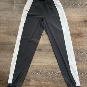 Lululemon Black & White Athletic joggers